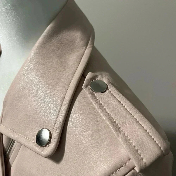 Forever 21 Moto Crop Faux Leather Jacket - Picture 6 of 14